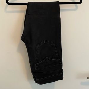 Dark wash/black True Religion skinny jeans